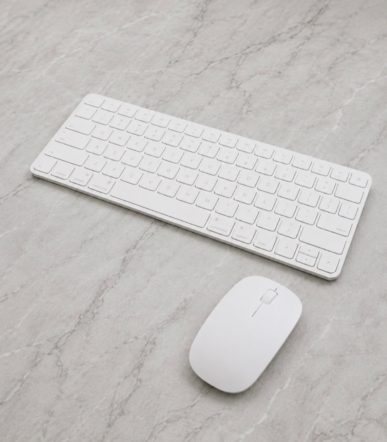 Kit Teclado e Mouse Sem Fio Slim