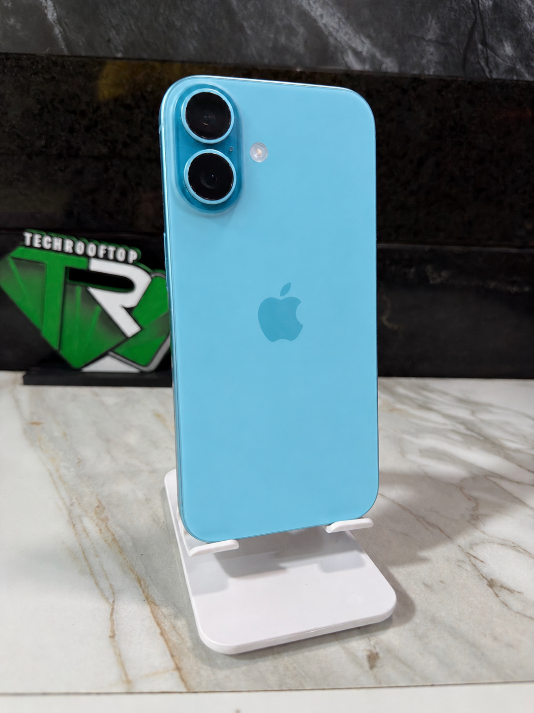 iPhone 16 128gb Azul